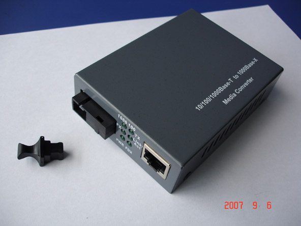 10/100/1000single fiber — fiber optic product