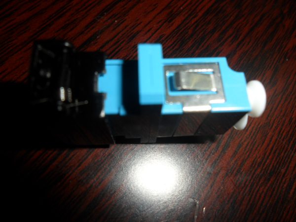 SC withdrawal adapter — fiber optic product